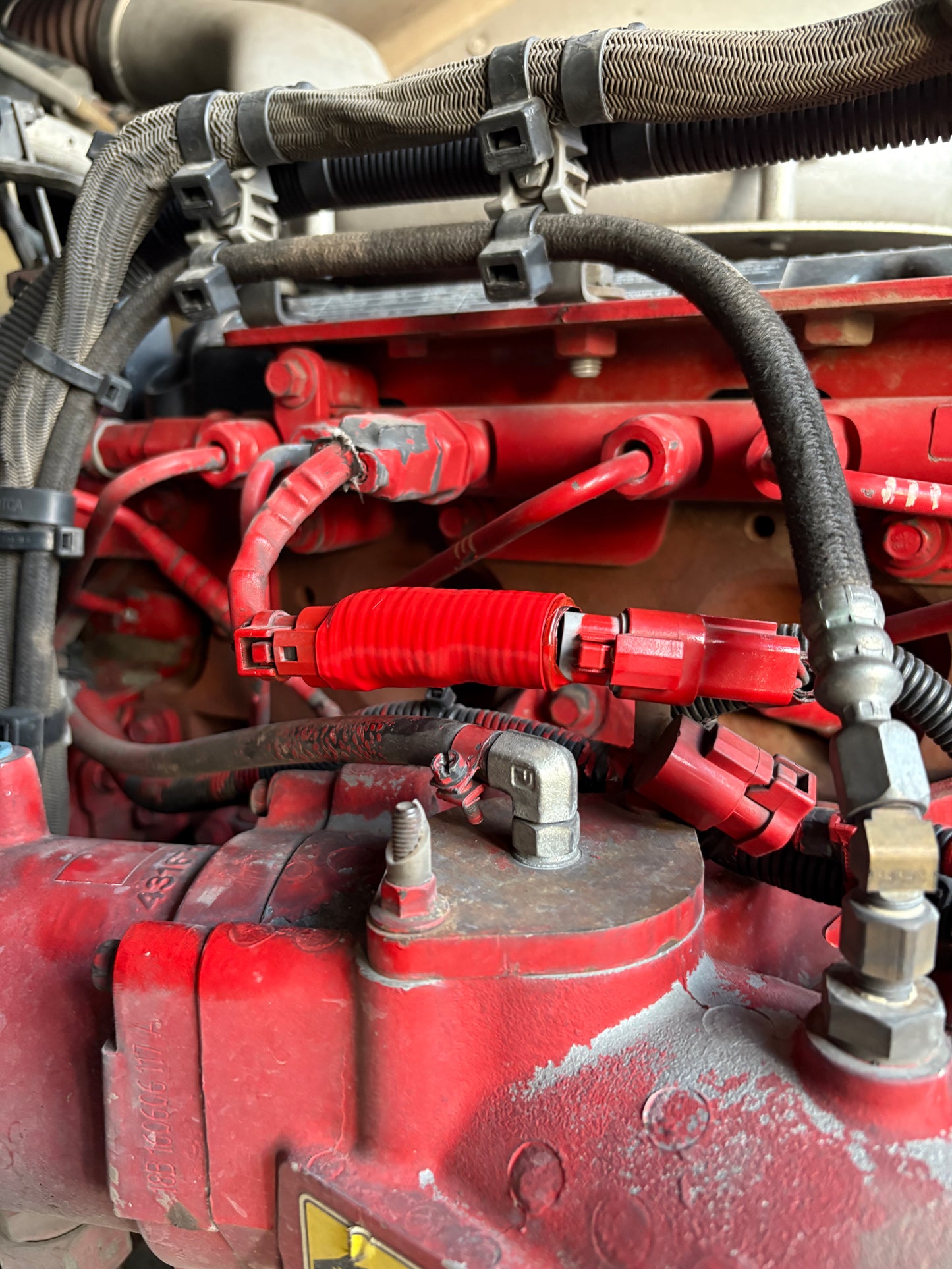 X15 Cummins Fuel Plug